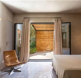 6 bedroom villa with pool and sea views near Noto, Sicily, sleeps 12